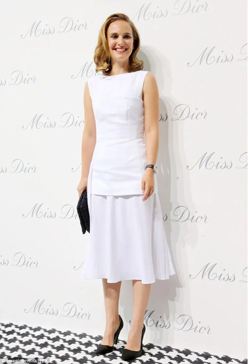 Natalie Portman Photos at 2014 Miss Dior Exhibition in Shanghai